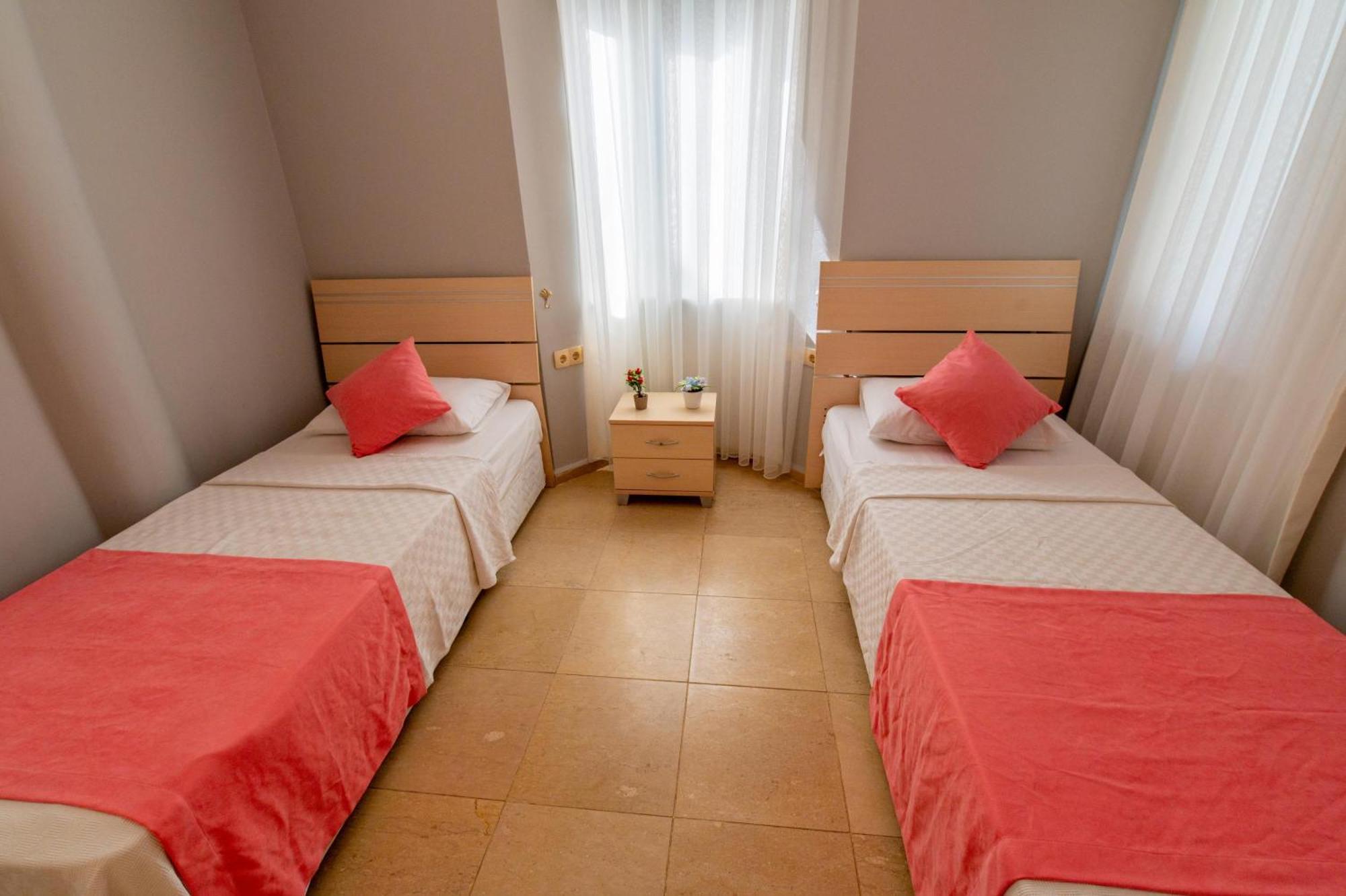Sunset Beach Villas And Apartments Fethiye Extérieur photo