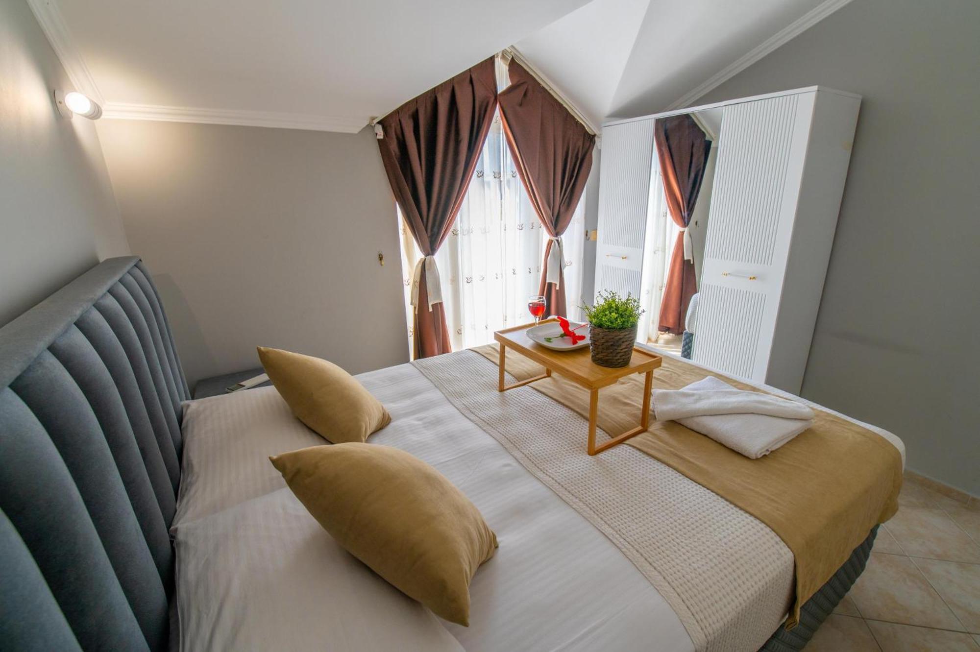 Sunset Beach Villas And Apartments Fethiye Extérieur photo