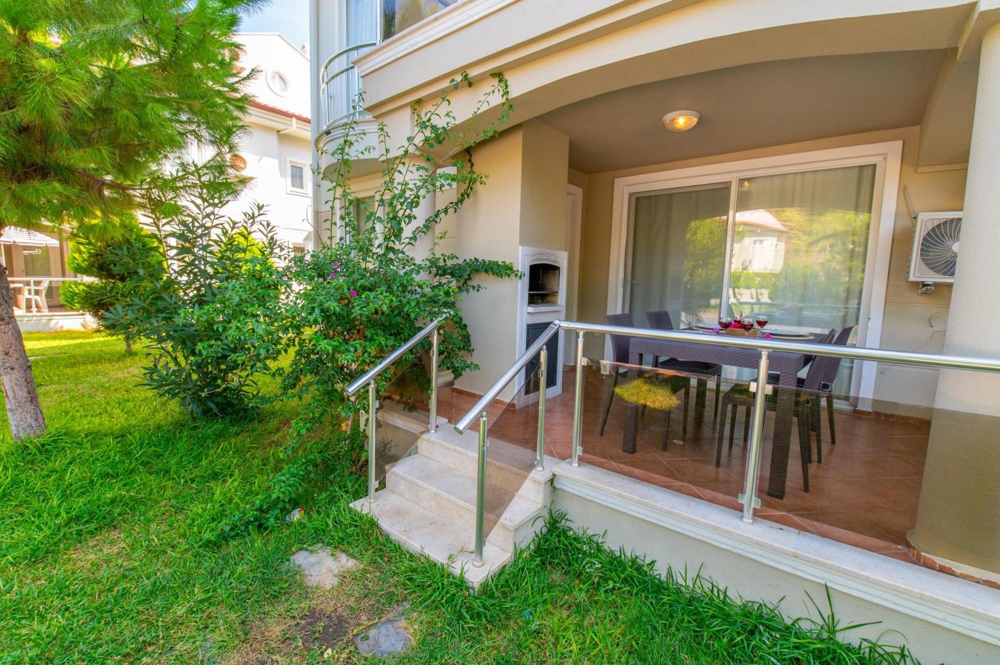 Sunset Beach Villas And Apartments Fethiye Extérieur photo
