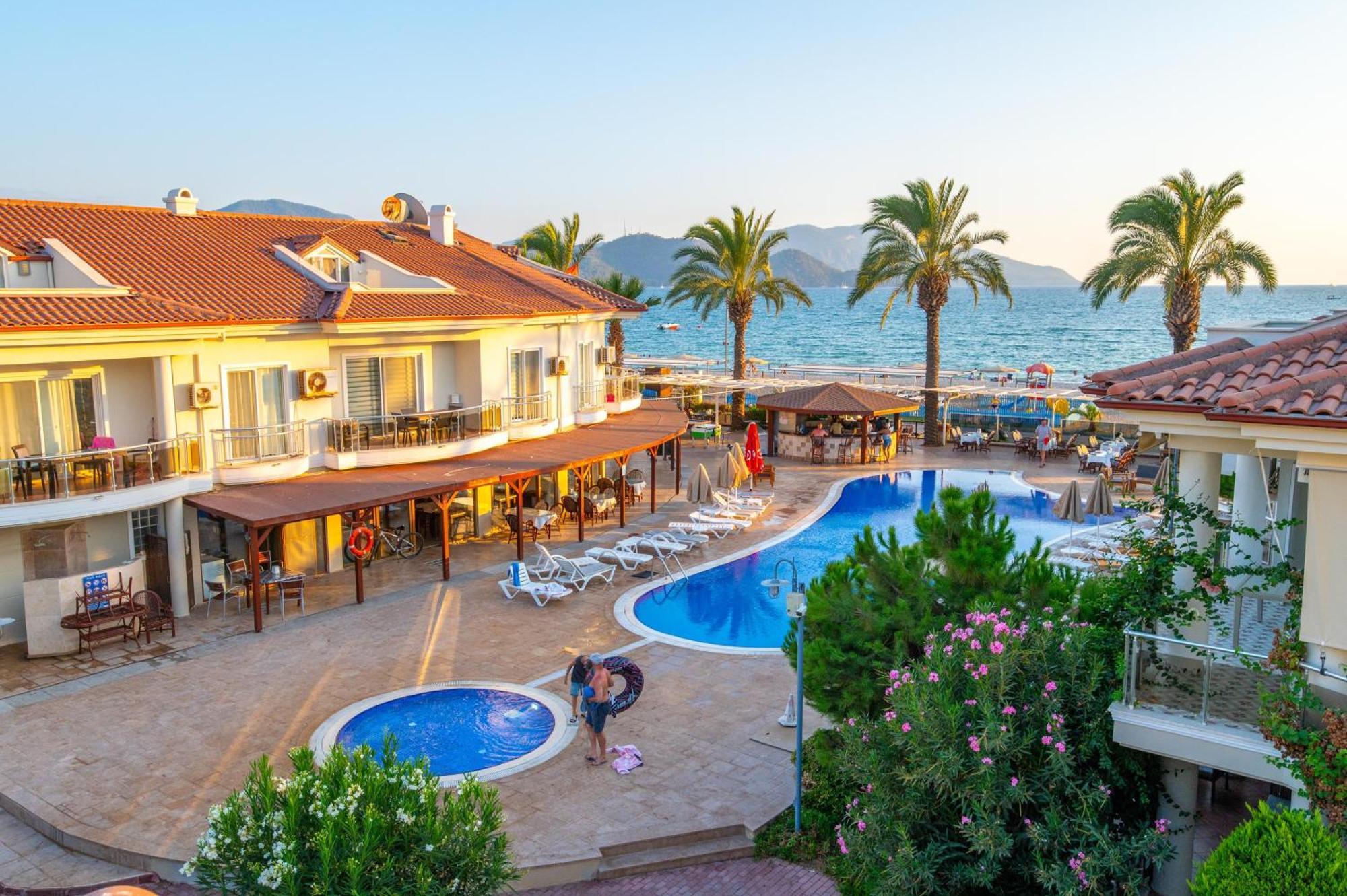 Sunset Beach Villas And Apartments Fethiye Extérieur photo
